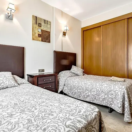 Townhouse 2 Bedrooms On The First Line *