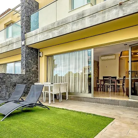 Townhouse 2 Bedrooms On The First Line * 산미겔데아보나